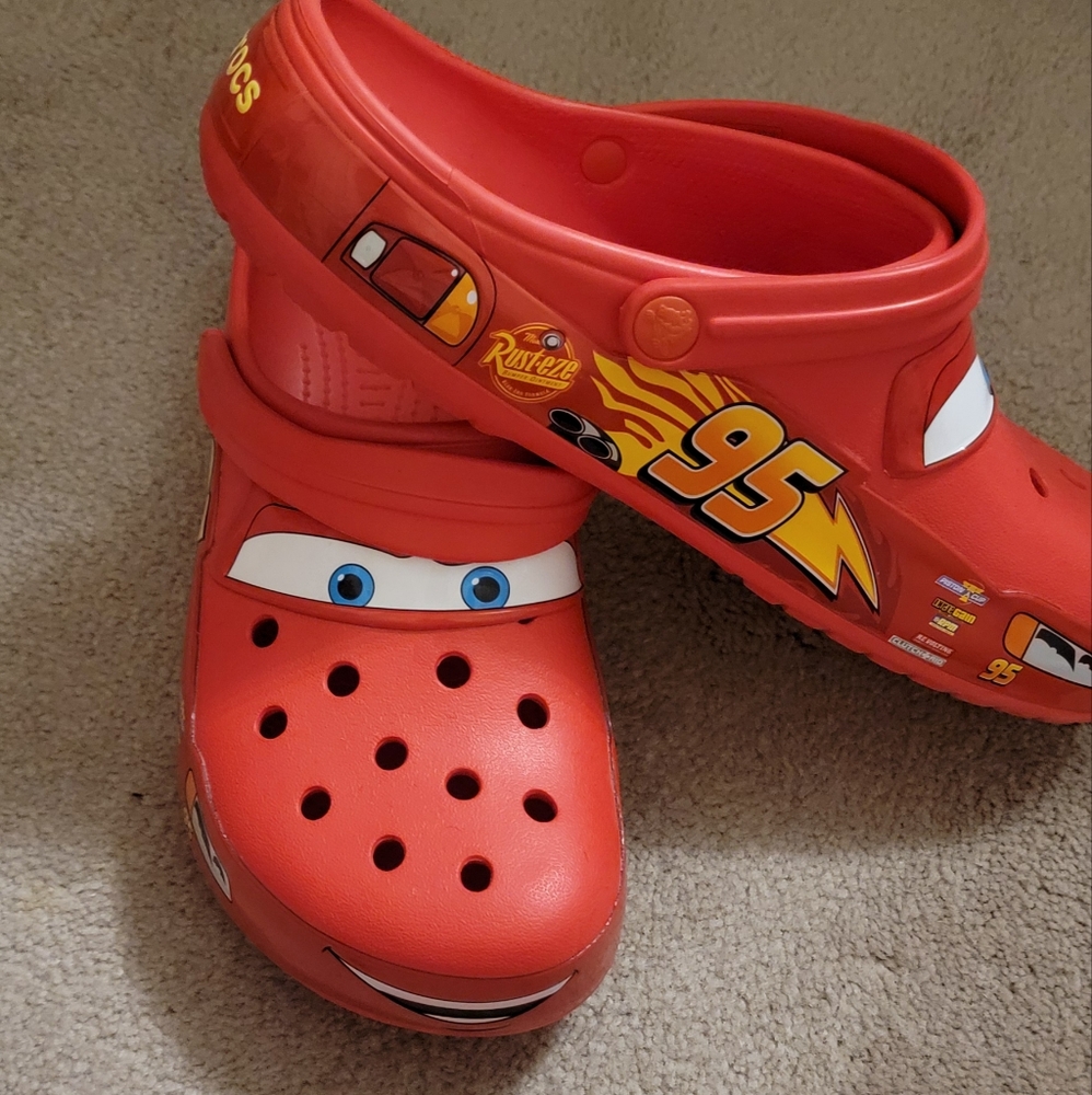 Crocs Cars theme